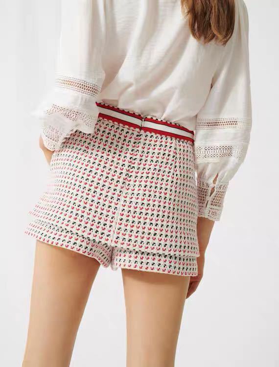 Ladies Color Striped Tweed Jacquard Shorts Women - Image 3